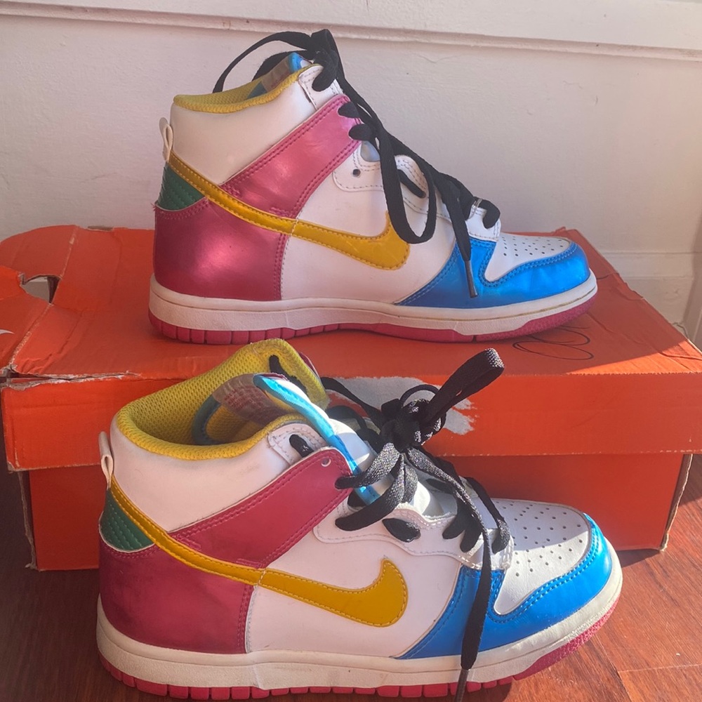Metallic white, yellow, green, blue Nike Dunks Vintage